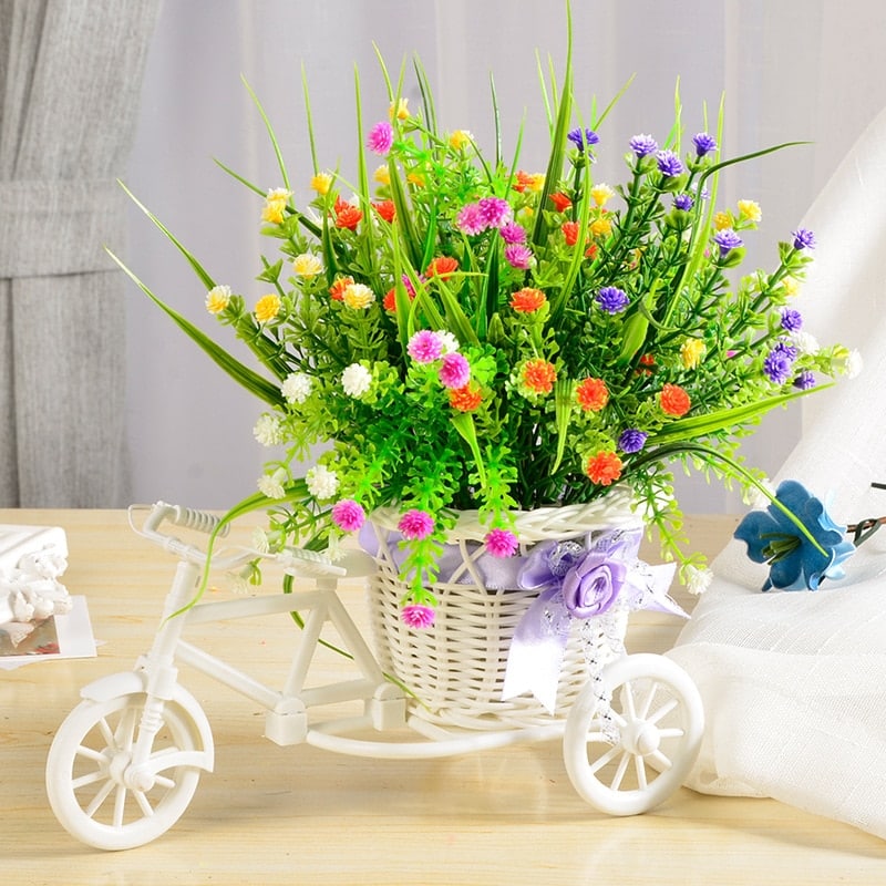 Cache pot blanc imitant un tricycle pour décoration intérieur_1