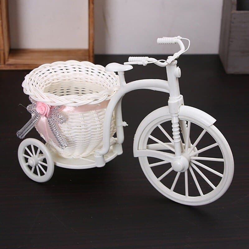 Cache pot blanc imitant un tricycle pour décoration intérieur_9